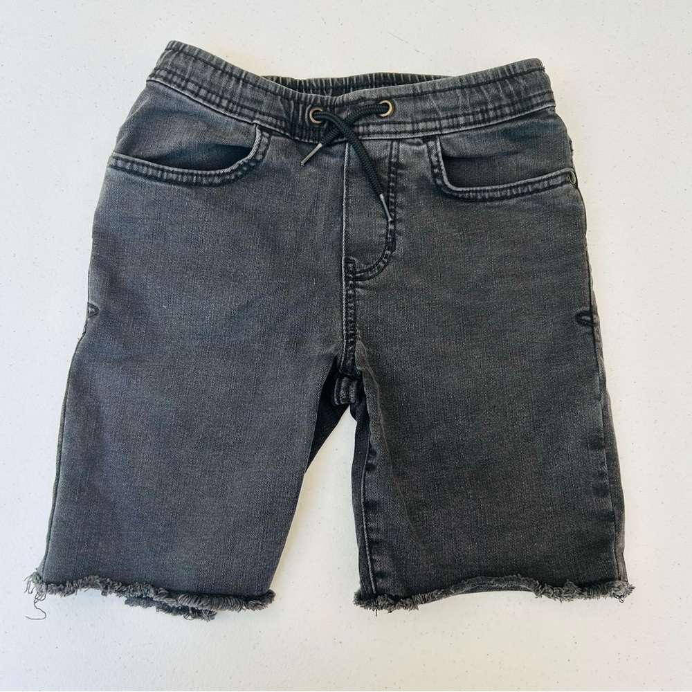 Art class denim short